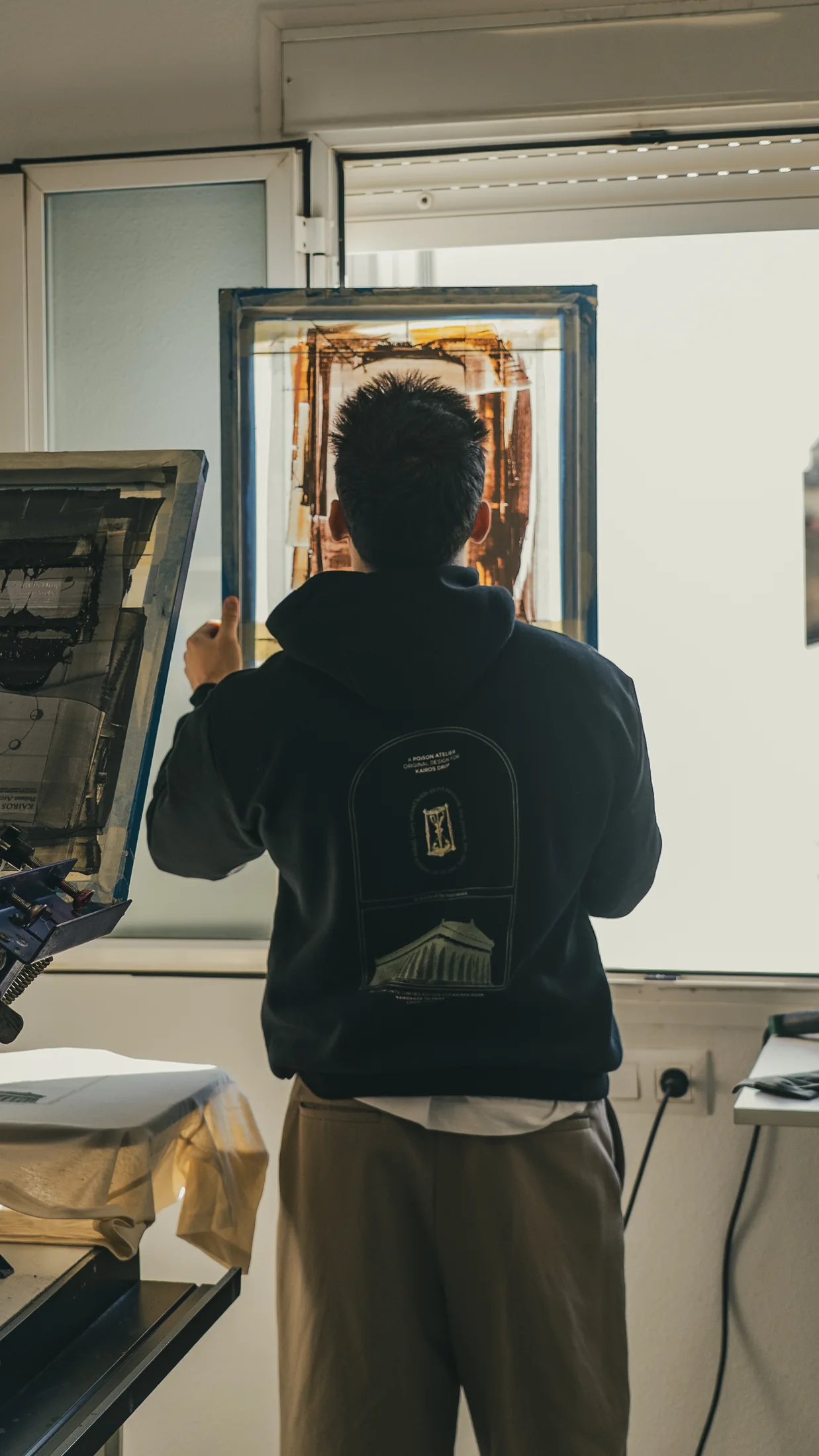 Preparación de una pantalla de serigrafía en el taller de PSN Studios